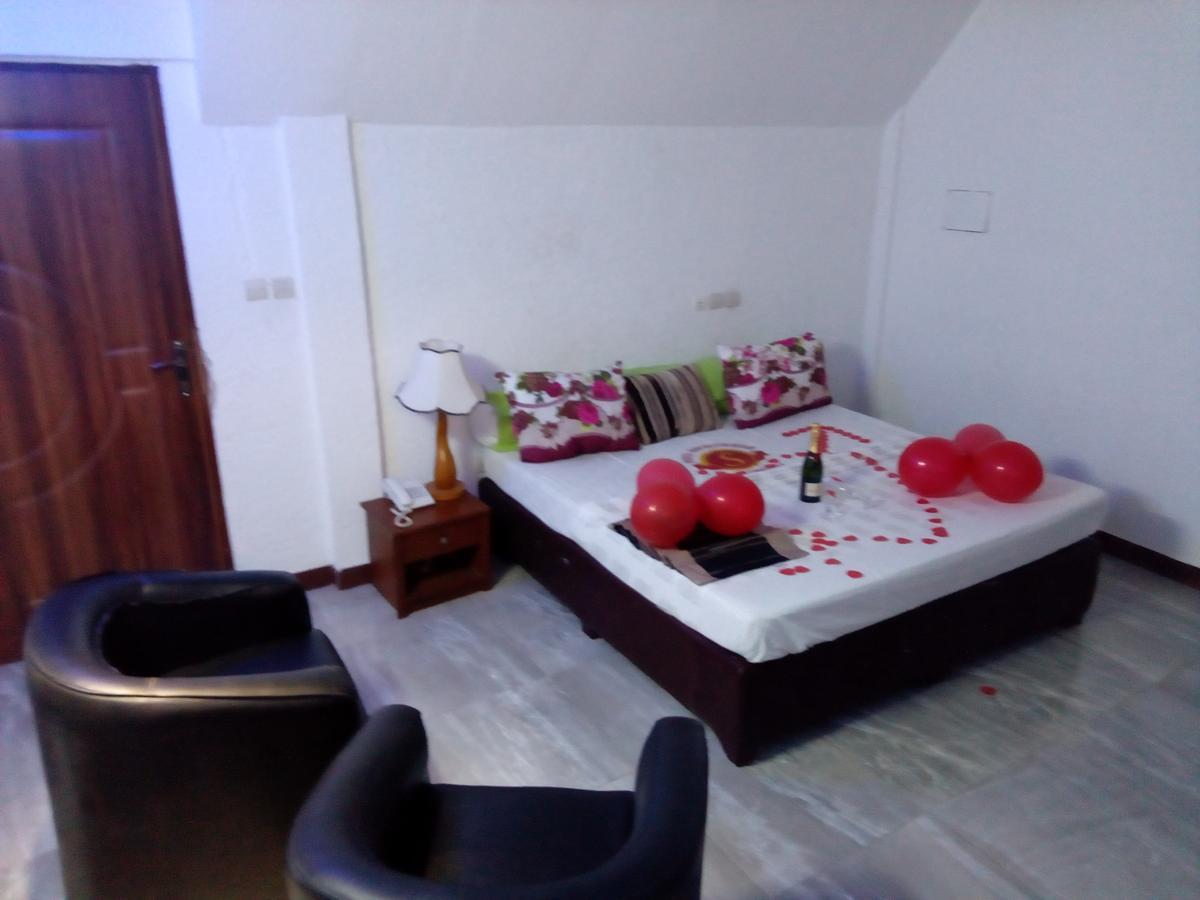 Senateur Hotel Agontinkon Cotonou Ngoại thất bức ảnh