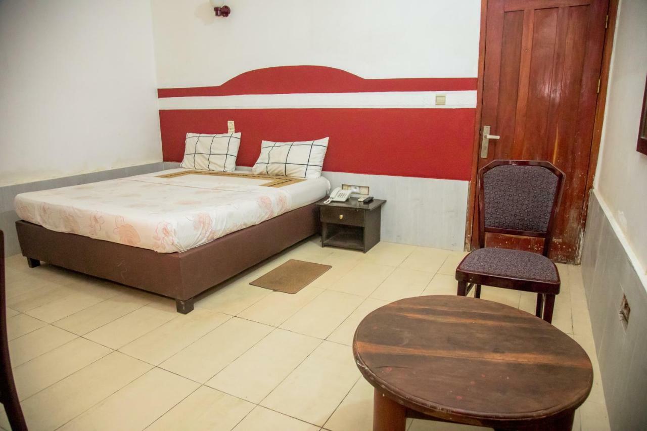 Senateur Hotel Agontinkon Cotonou Ngoại thất bức ảnh