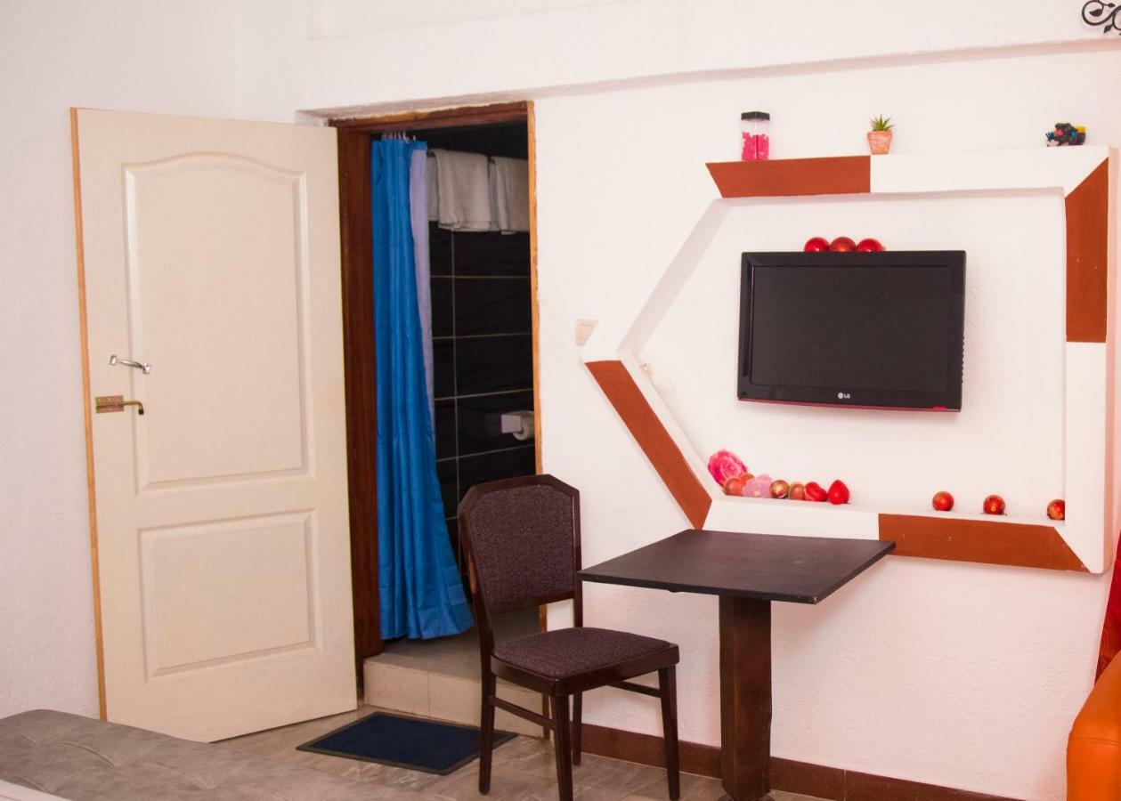 Senateur Hotel Agontinkon Cotonou Ngoại thất bức ảnh